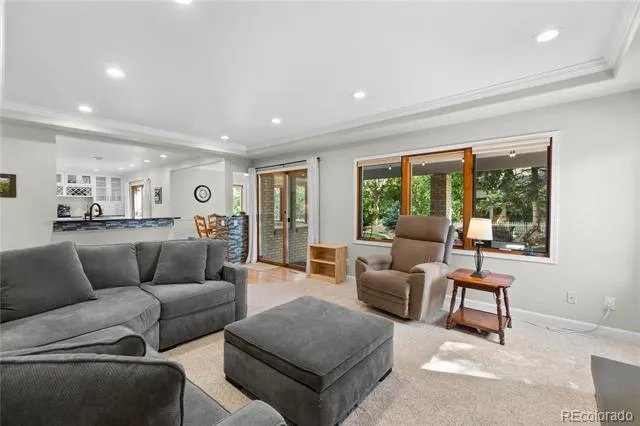 822 Hays Circle Longmont, CO 80504