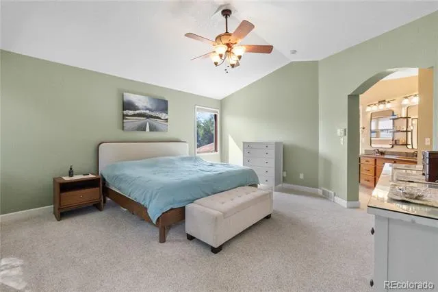 822 Hays Circle Longmont, CO 80504