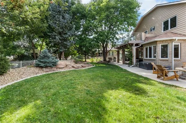 822 Hays Circle Longmont, CO 80504