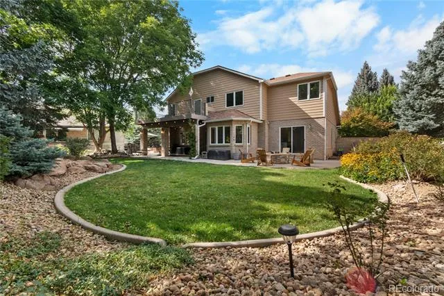 822 Hays Circle Longmont, CO 80504