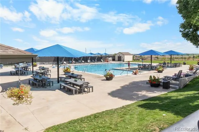 822 Hays Circle Longmont, CO 80504