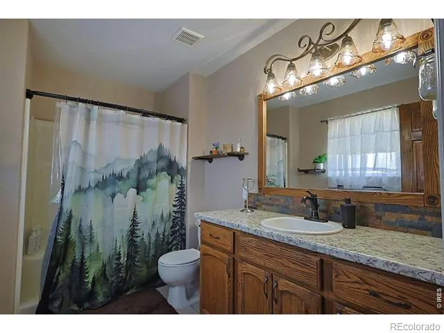 16498 County Road 100 Nunn, CO 80648