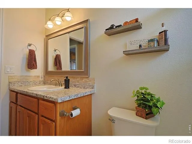 16498 County Road 100 Nunn, CO 80648