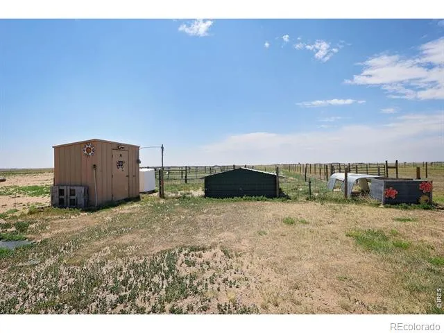 16498 County Road 100 Nunn, CO 80648