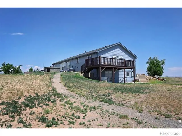 16498 County Road 100 Nunn, CO 80648