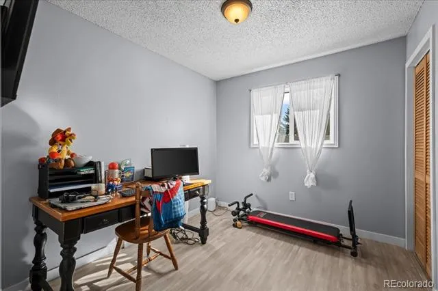 1100 Atlas Circle Lafayette, CO 80026