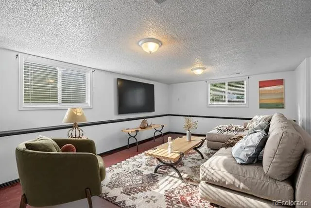 1100 Atlas Circle Lafayette, CO 80026
