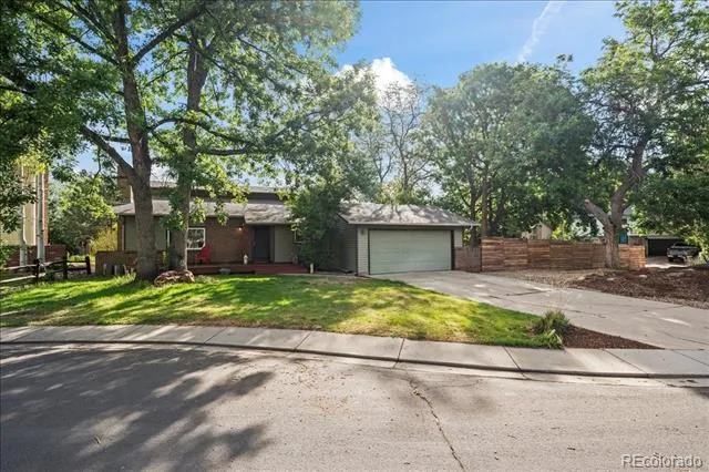 1100 Atlas Circle Lafayette, CO 80026