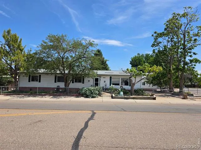 1057 Glen Creighton Drive Dacono, CO 80514