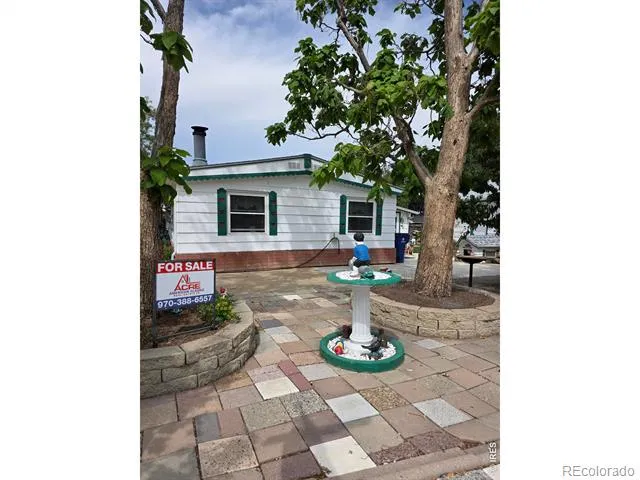 1057 Glen Creighton Drive Dacono, CO 80514