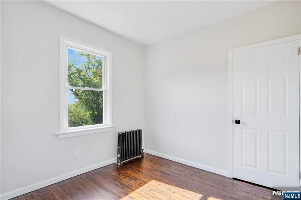 108 Hillside Terrace Irvington, NJ 07111