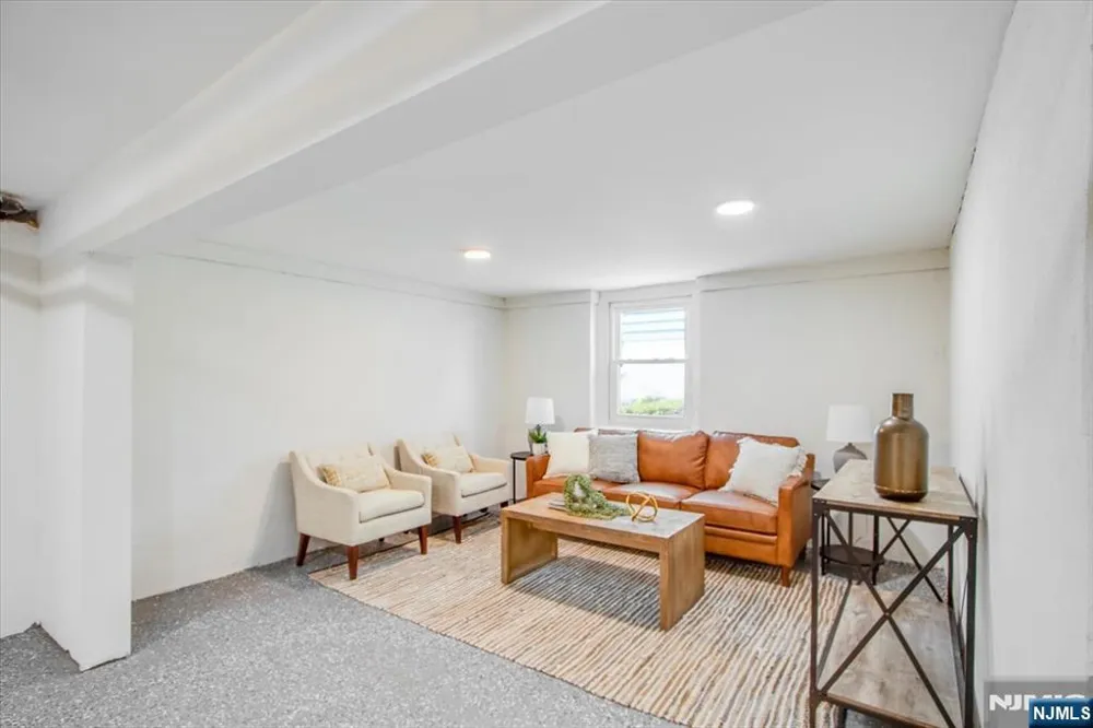 108 Hillside Terrace Irvington, NJ 07111