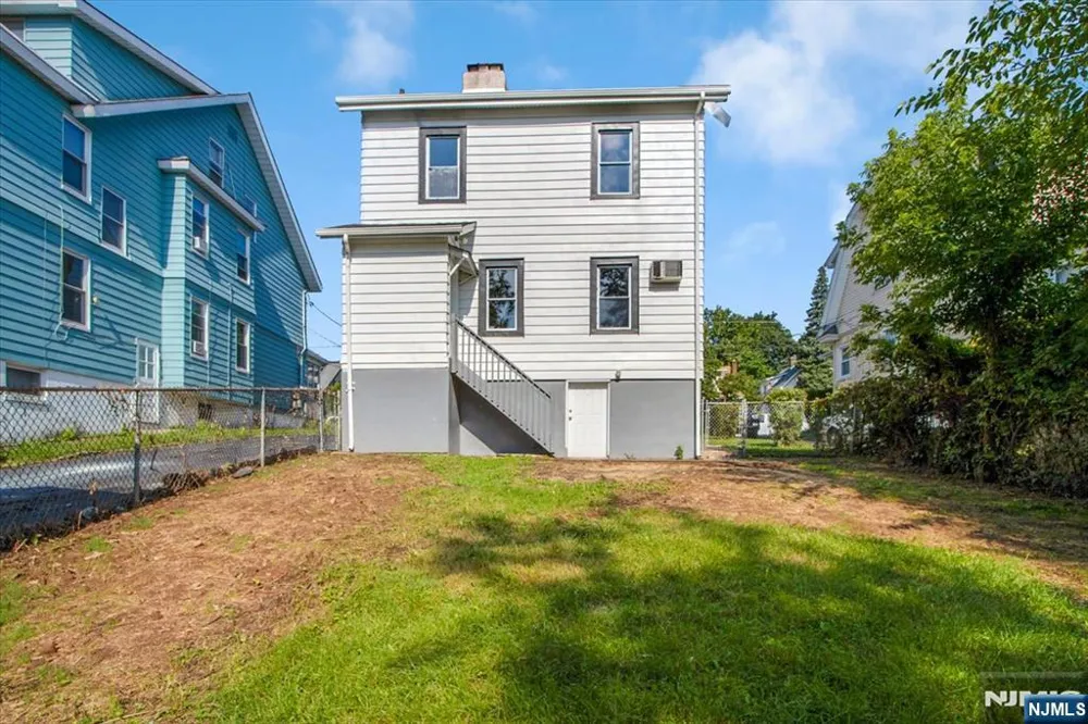 108 Hillside Terrace Irvington, NJ 07111