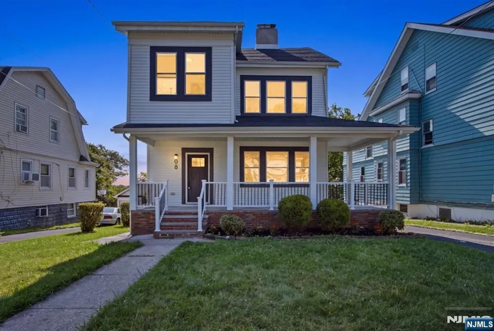 108 Hillside Terrace Irvington, NJ 07111