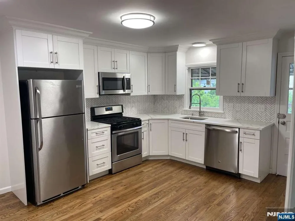 41 Locust Avenue Emerson, NJ 07630