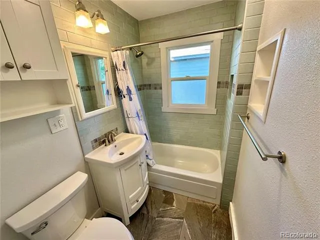 908 Alta Street Longmont, CO 80501