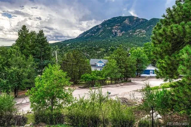 325 Altura Way Colorado Springs, CO 80906