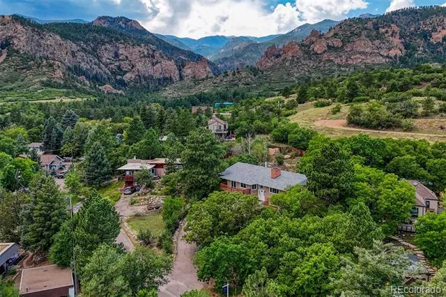 325 Altura Way Colorado Springs, CO 80906