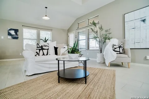 513 WINDSOR CT