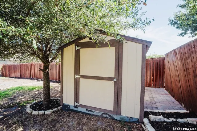 513 WINDSOR CT Schertz, TX 78108