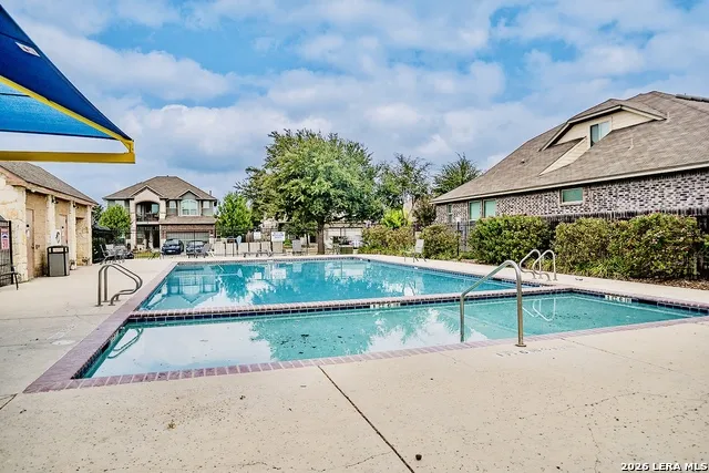 513 WINDSOR CT Schertz, TX 78108