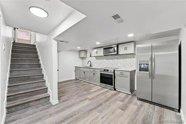 3113 Worchester Street Aurora, CO 80011
