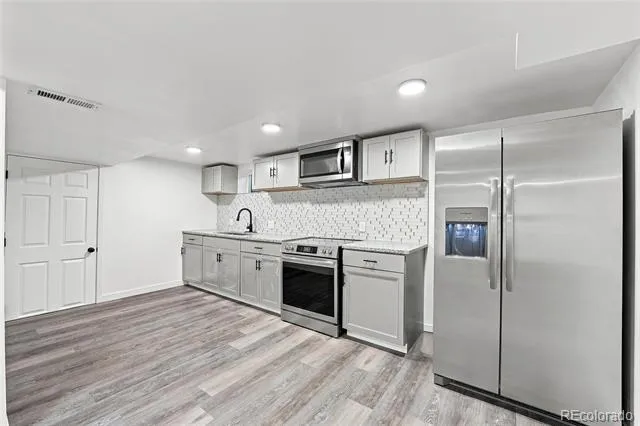 3113 Worchester Street Aurora, CO 80011
