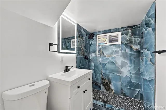 3113 Worchester Street Aurora, CO 80011