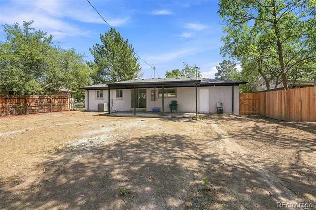 3113 Worchester Street Aurora, CO 80011