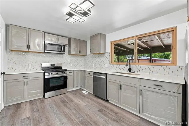 3113 Worchester Street Aurora, CO 80011