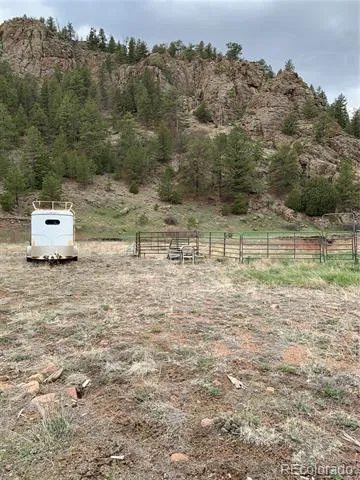 1840 Lakemoor Drive Florissant, CO 80816