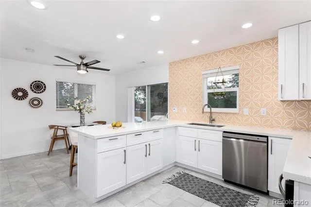 402 Ursula Street Aurora, CO 80011
