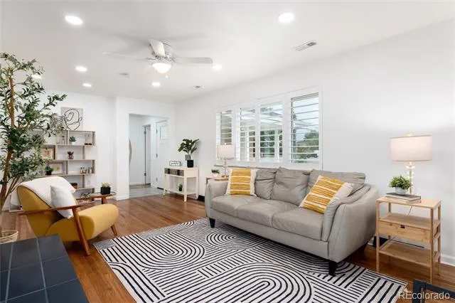 402 Ursula Street Aurora, CO 80011