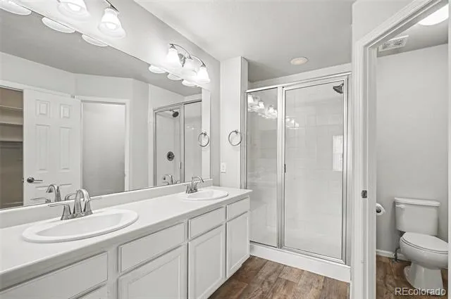 16151 Bolling Drive Denver, CO 80239