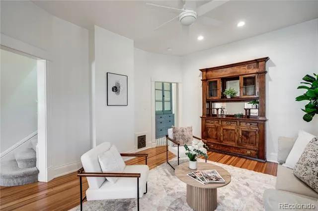 1576 Emerson Street Denver, CO 80218