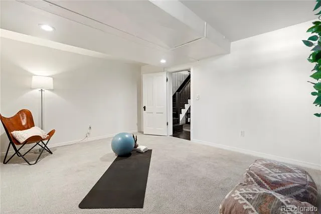 1576 Emerson Street Denver, CO 80218