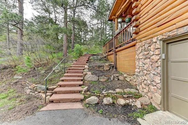 8752 S Ault Lane Morrison, CO 80465