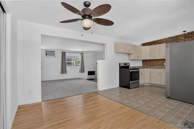 6066 Dover Street Arvada, CO 80004