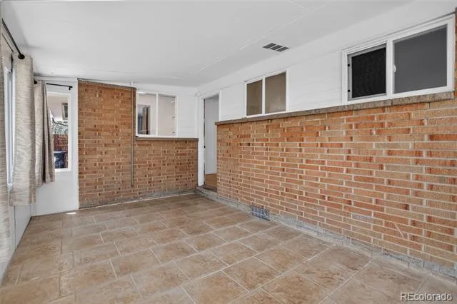 6066 Dover Street Arvada, CO 80004