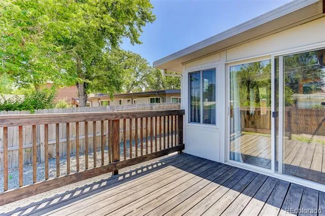 6066 Dover Street Arvada, CO 80004