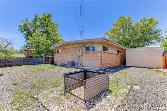 6066 Dover Street Arvada, CO 80004