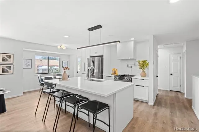 2444 S Cole Way Lakewood, CO 80228