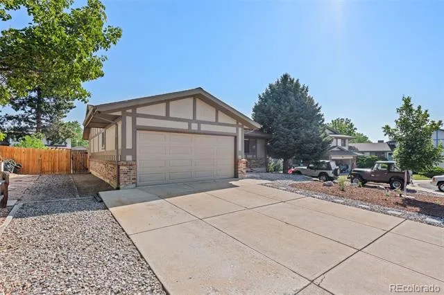 2444 S Cole Way Lakewood, CO 80228
