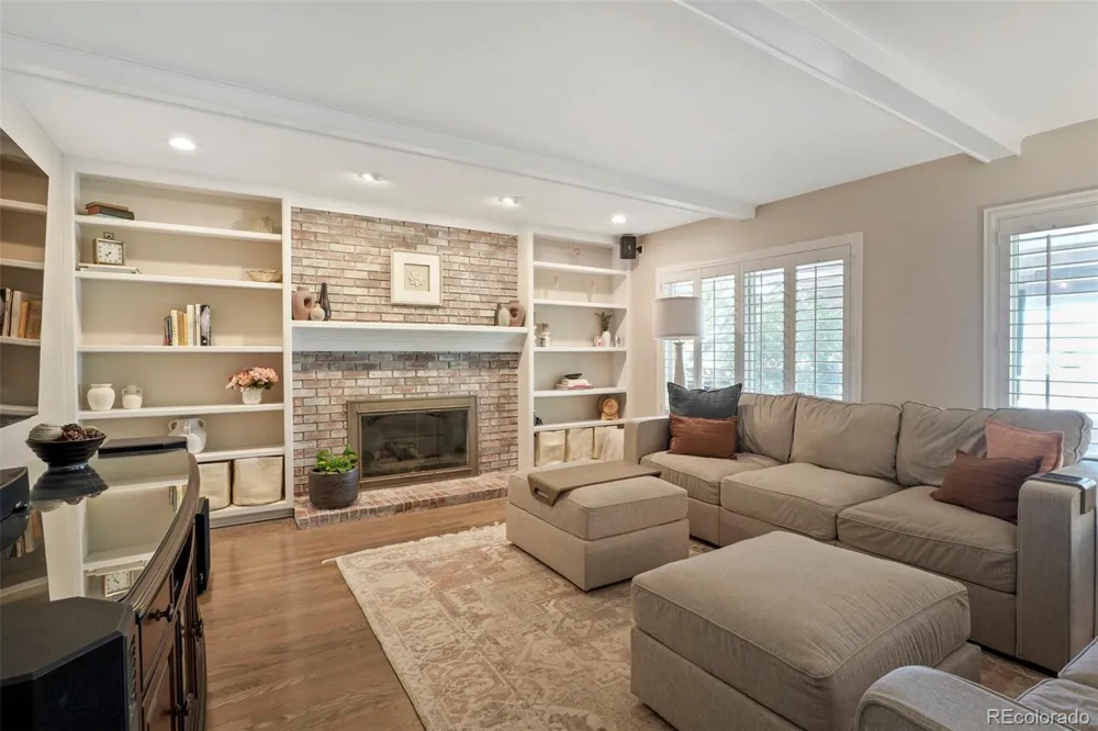 9061 Sunset Ridge Court Highlands Ranch, CO 80126