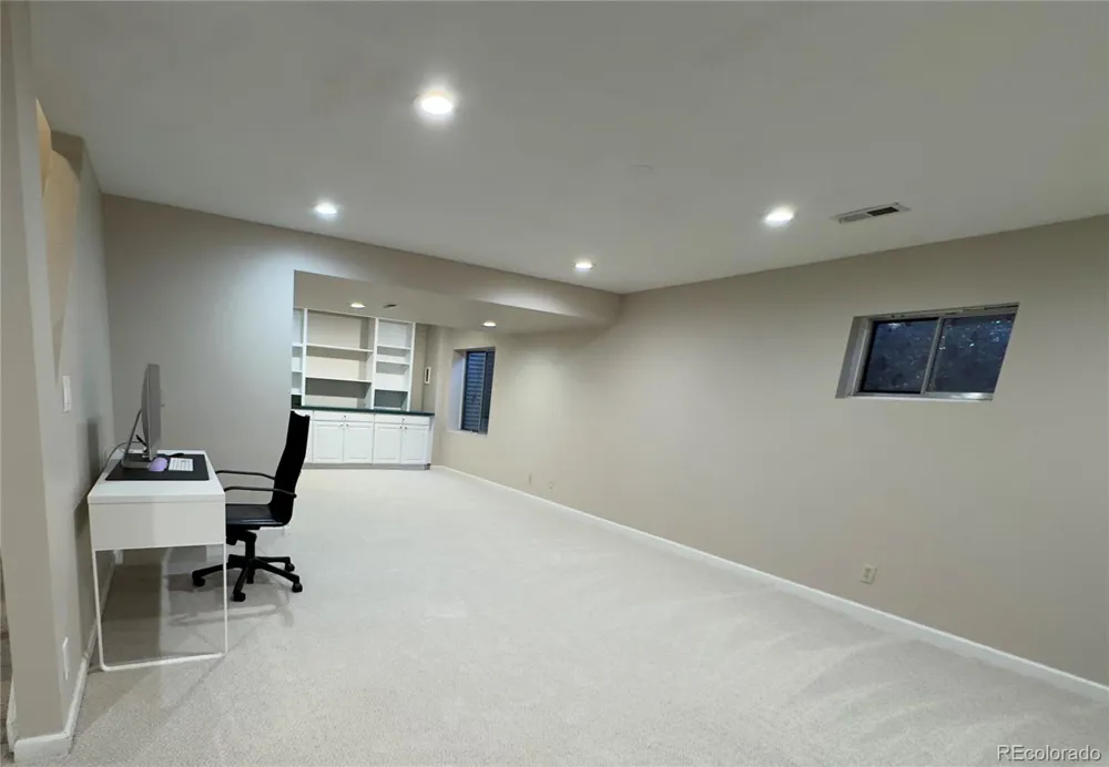 9061 Sunset Ridge Court Highlands Ranch, CO 80126
