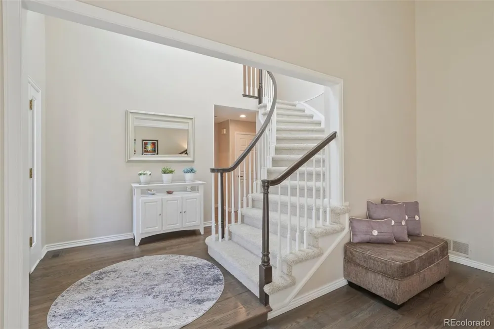 9061 Sunset Ridge Court Highlands Ranch, CO 80126