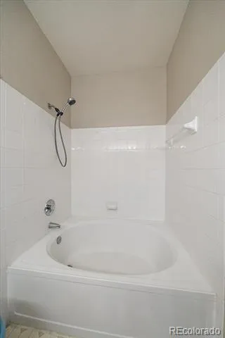 6017 Castlegate Drive #F17 Castle Rock, CO 80108