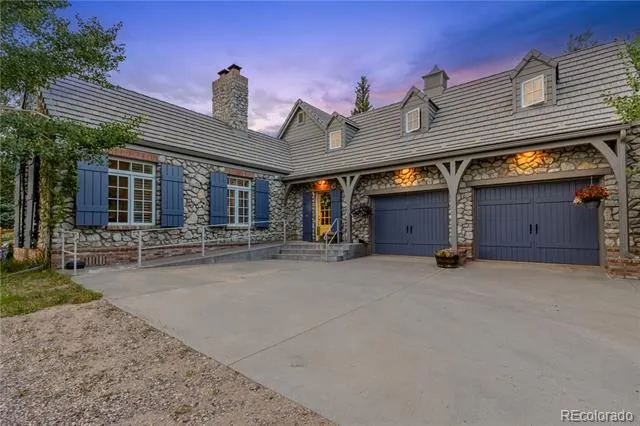 723 Chalice Drive Westcliffe, CO 81252