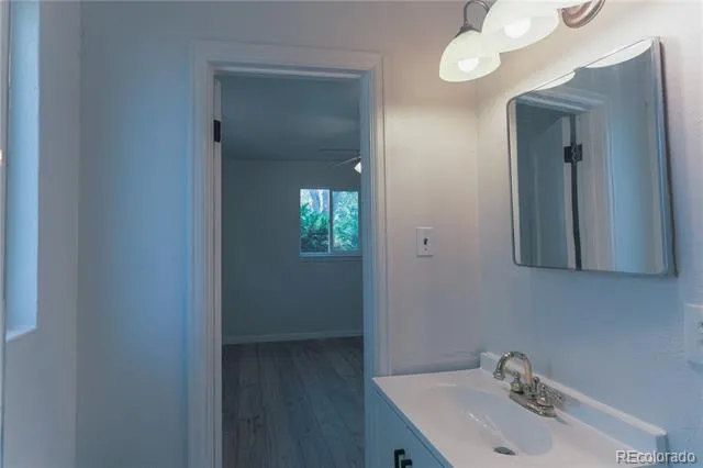 941 Zion Street Aurora, CO 80011