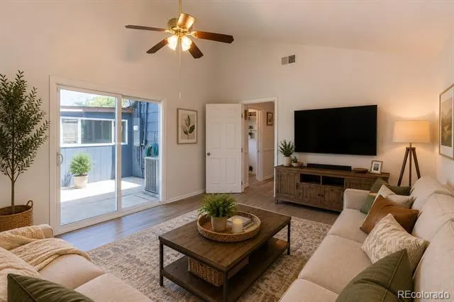941 Zion Street Aurora, CO 80011